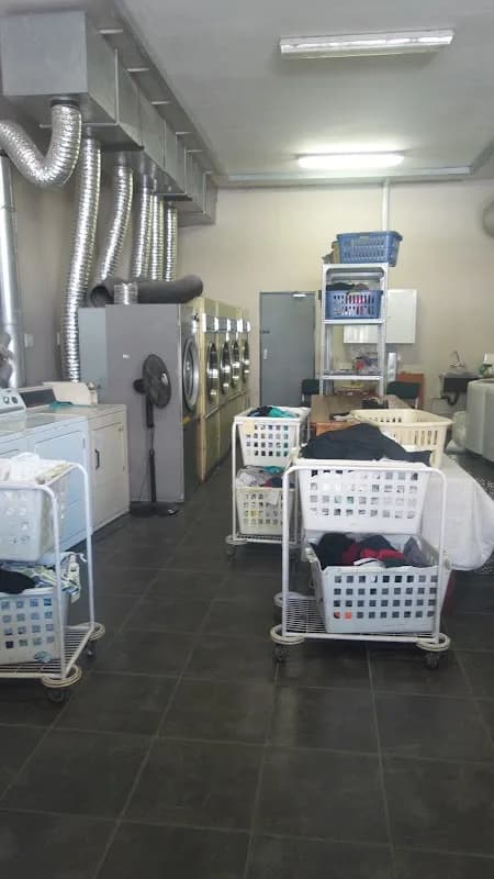Tubs Laundry in Claremont