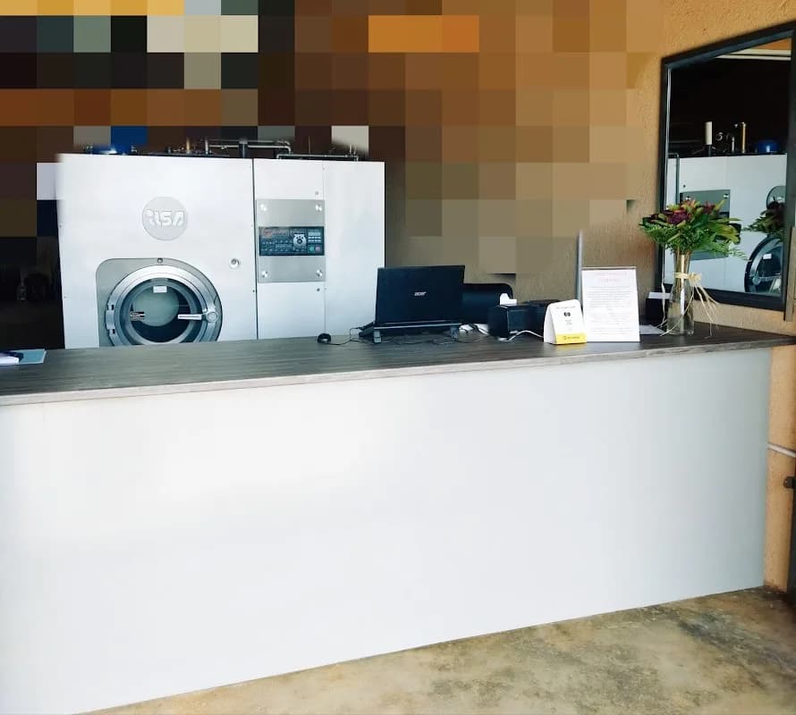 Far North Dry Cleaners (Mountain View) in Haenertsburg