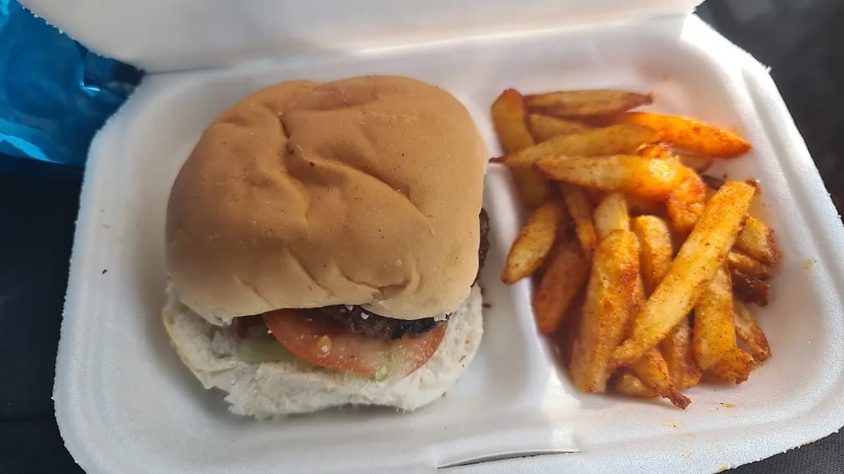 saucy secrets in Uitenhage