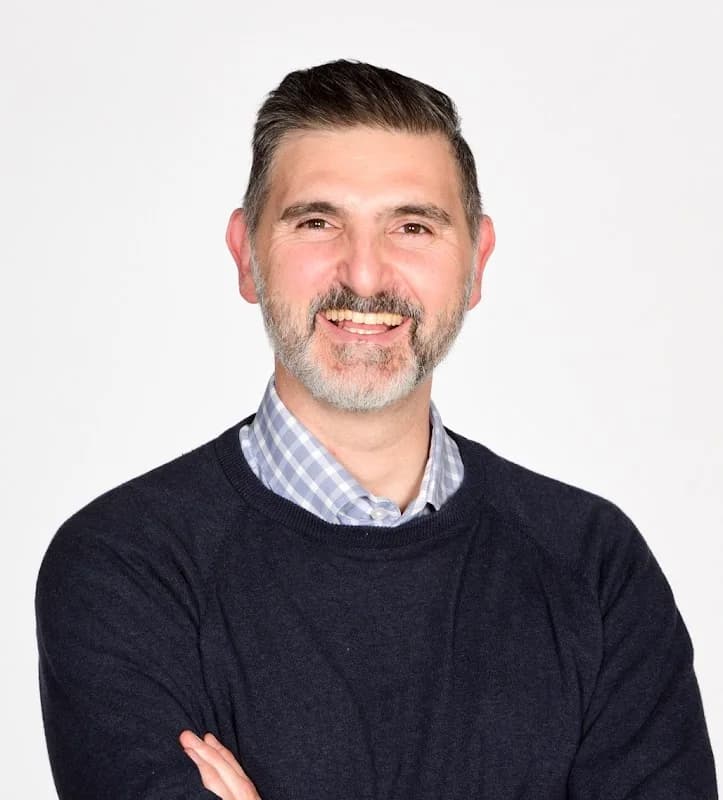 Chiropractor Dr Tony Karpelowsky in Illovo