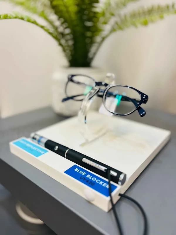 Spec-Savers Riverside Bryanston in Bryanston