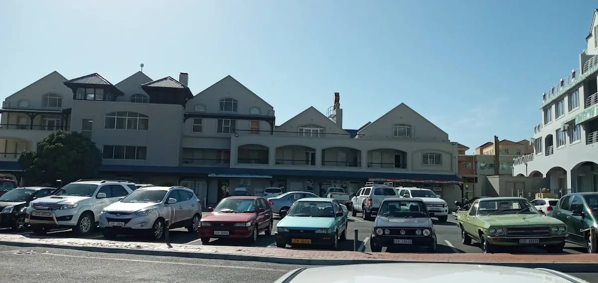 Blue Mountain Shuttles in Strand