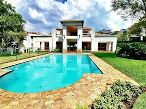 Sandton Village Estate in Paulshof