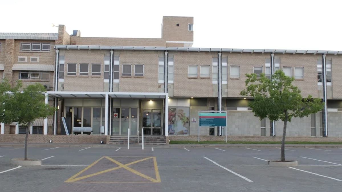 Dr Cobus du Plessis - Eye Specialist in Mangaung