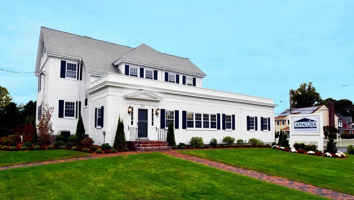 Lamacchia Realty - Waltham, MA in Route 128 / Waltham