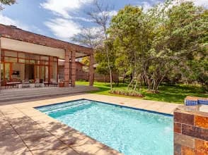 Lejwe La Metsi Private Reserve in Town Centre