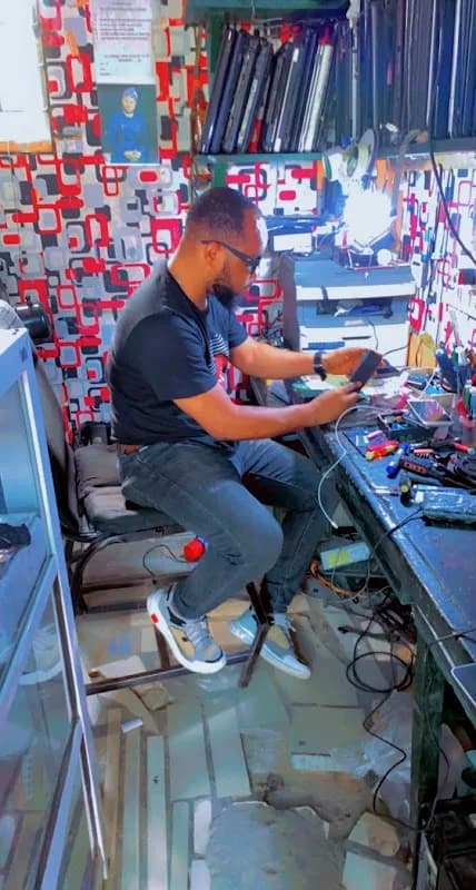 RIDDYCYLDE COMMUNICATIONS in Epe