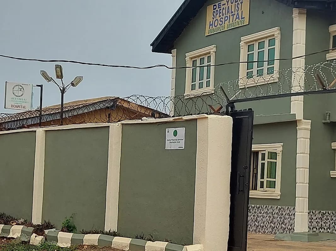 De-yula specialist hospital in Ayobo