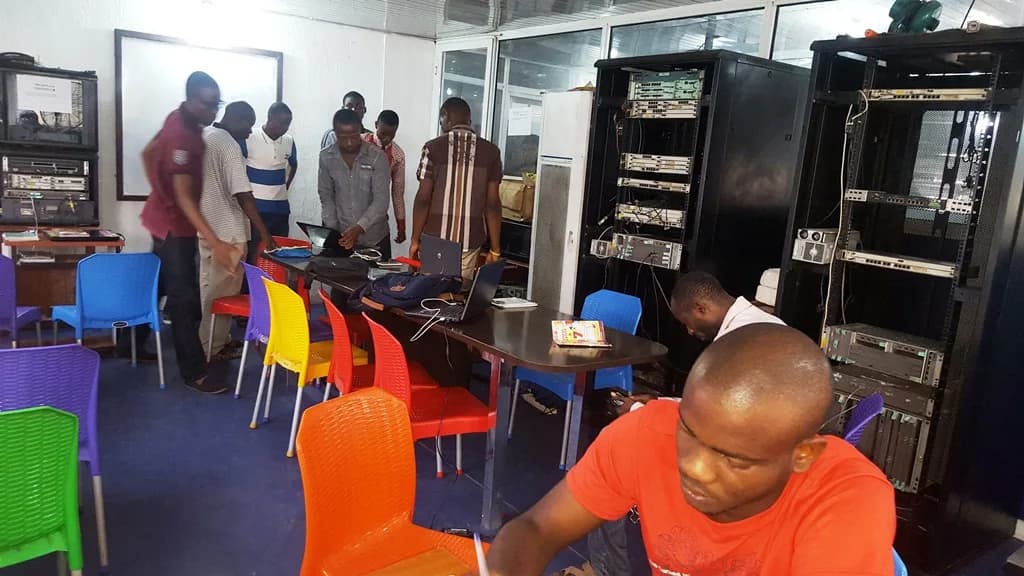 Neonetwireless Nig Ltd in Ojuelegba