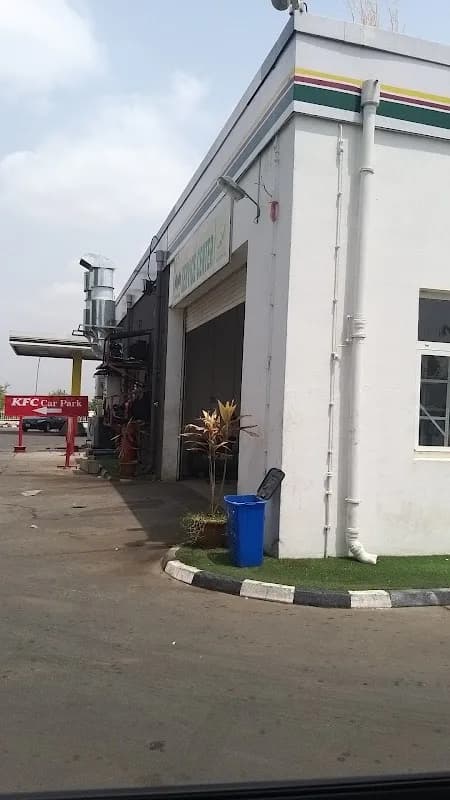 Mandilas Service Cenrre in Central Business District