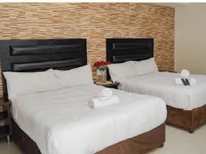 J & J PARADISE GUESTHOUSE PIETERMARITZBURG in Scottsville