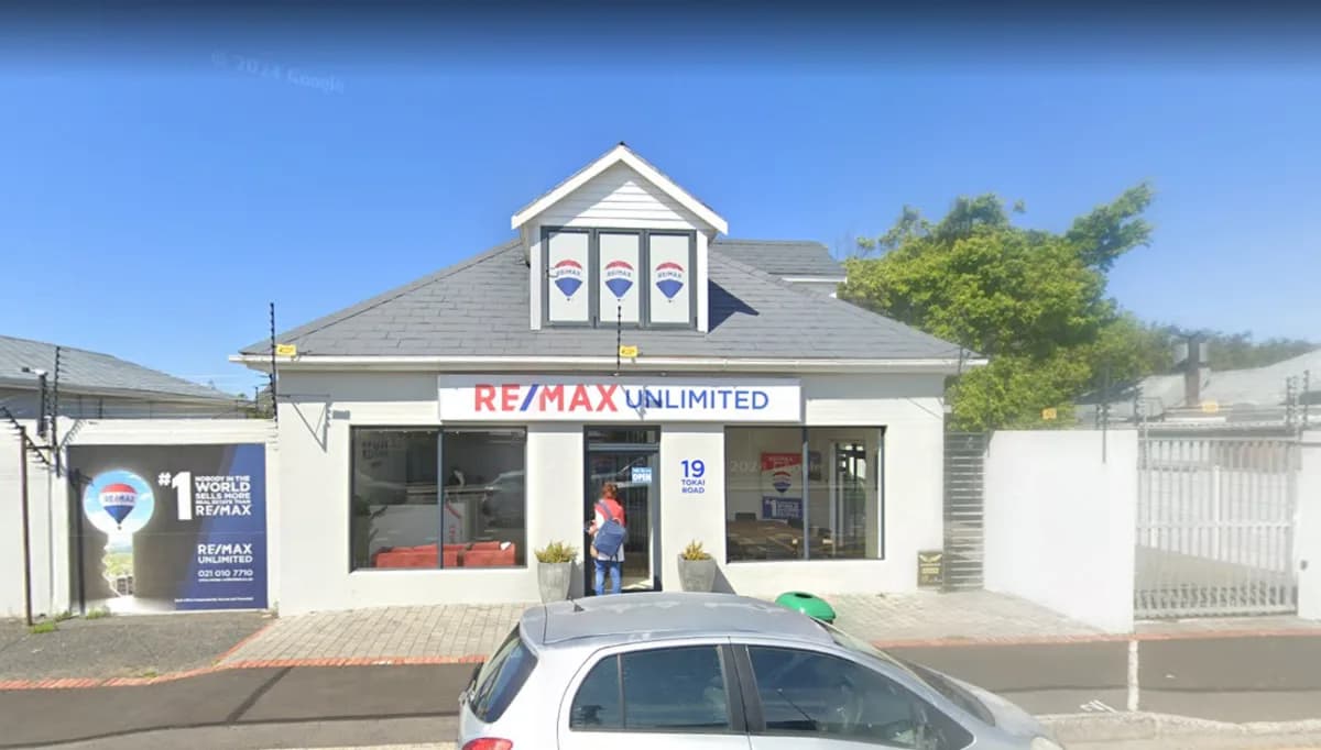 The Bluffs of RE/MAX Unlimited in Tokai