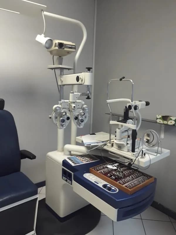 OCULAR MEDICS EYECARE in Brits Central