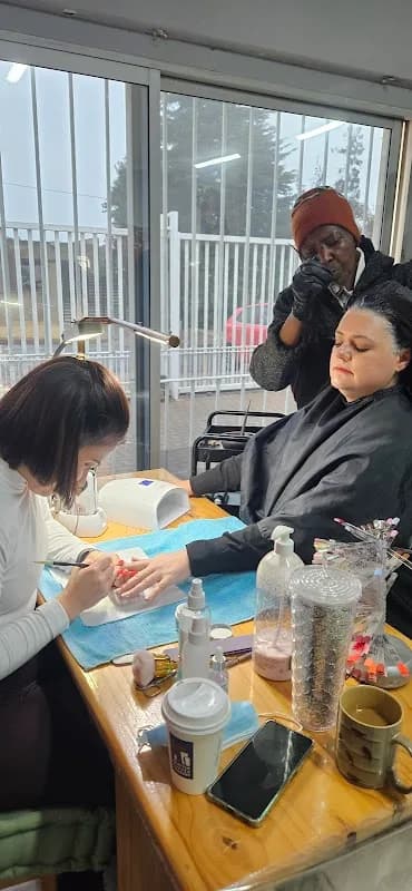 Nina's Hair & Beauty Wizard in Roodepoort
