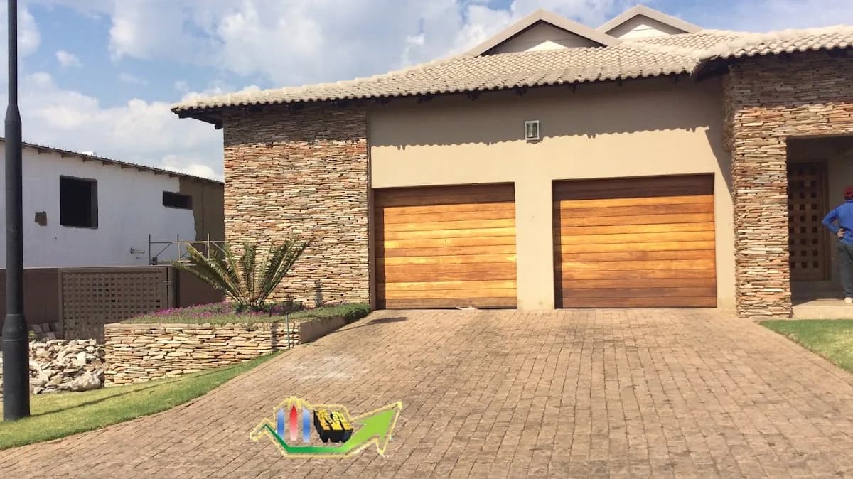 ThusoM InvestCon in Tlhabane
