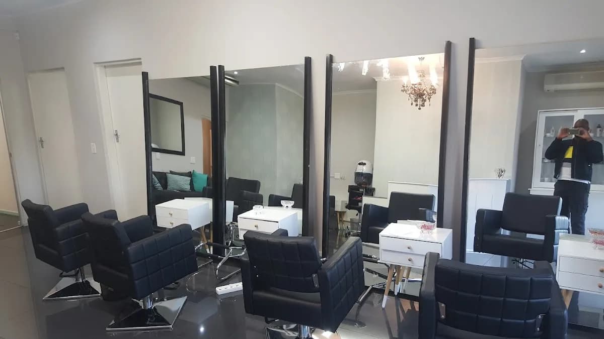 Kudatot Hair Salon in Bryanston