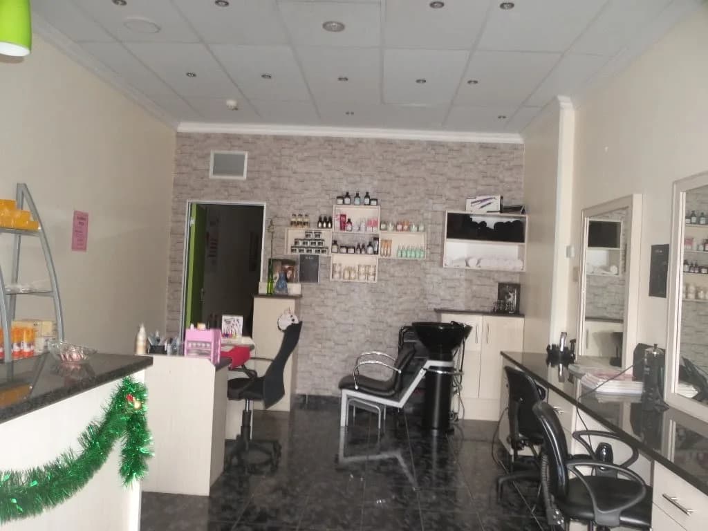Anjalee Hair And Beauty in Umhlanga