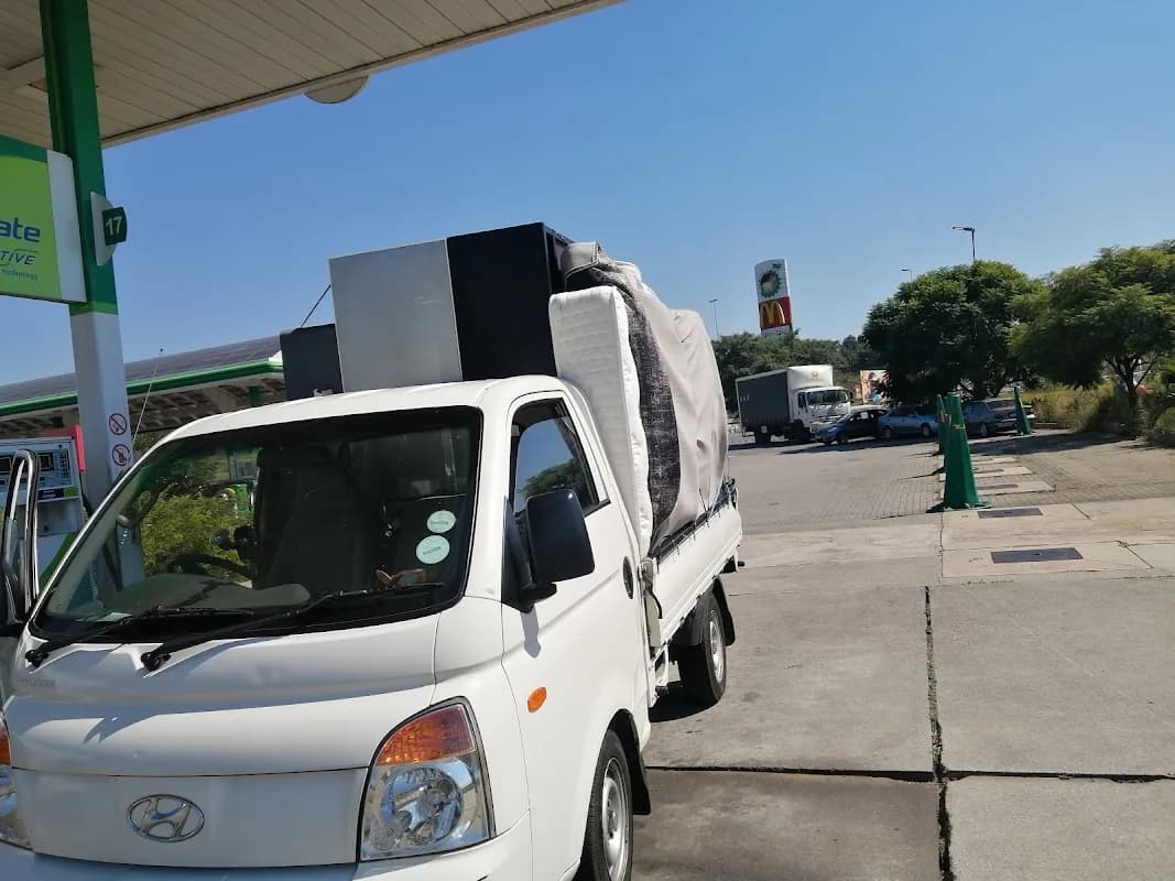 Black carats transport in Sunnyside