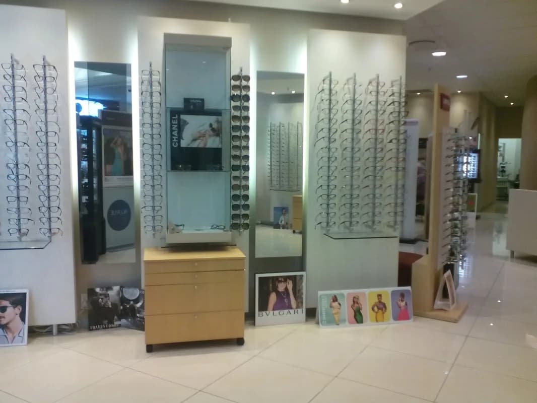 Laurence Strous Optometrists in Killarney