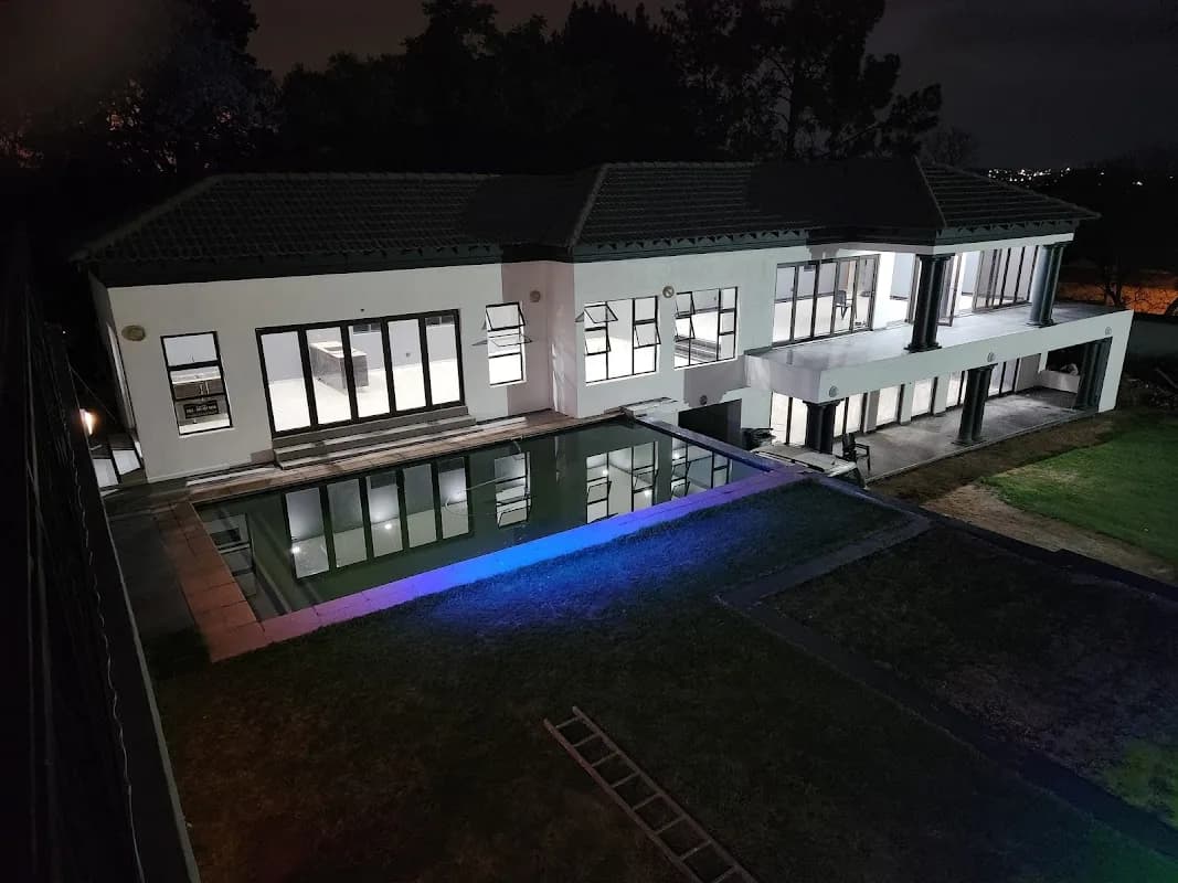 Bryanston Drive Elegant Guesthouse in Bryanston