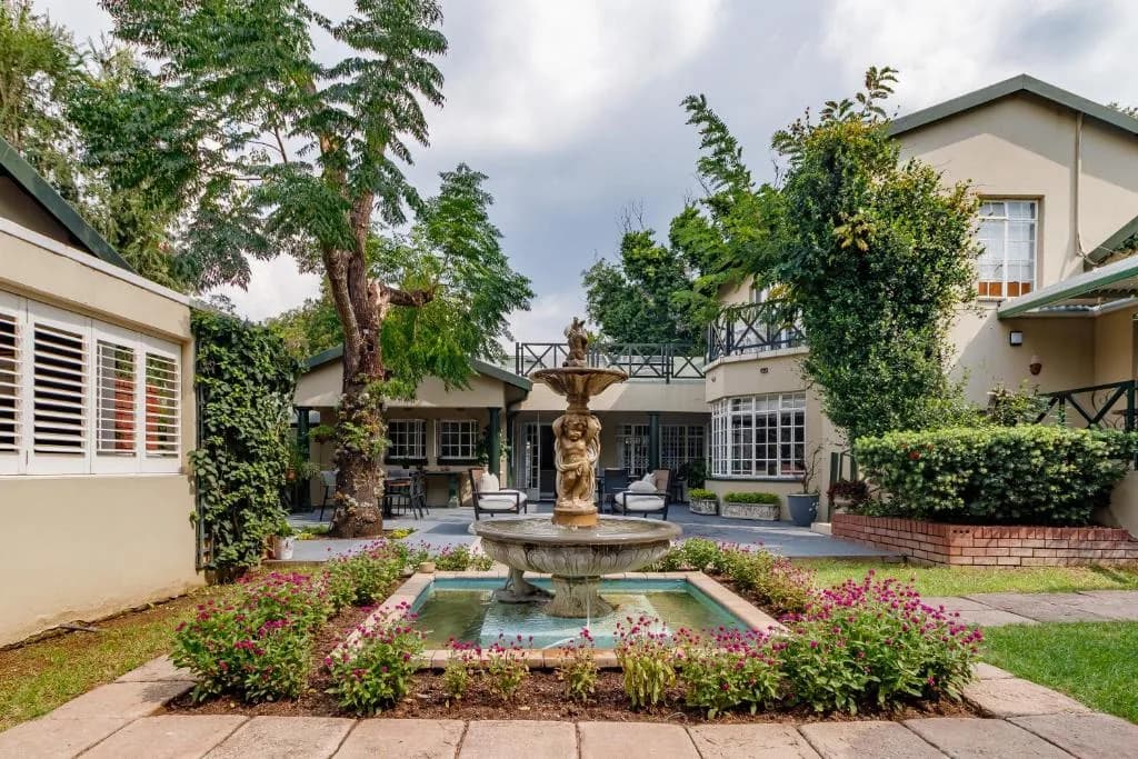 Sandton Amar Boutique Hotel in Sunninghill