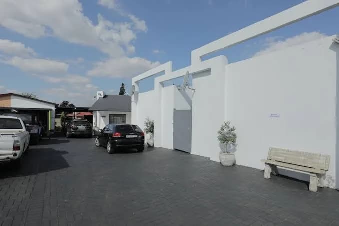 Ledumo Lodge in eMalahleni CBD