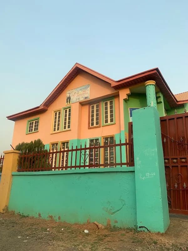 Skykrest Academy in Lokogoma