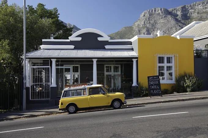 Jemma Kahn Talk Therapy in Camps Bay