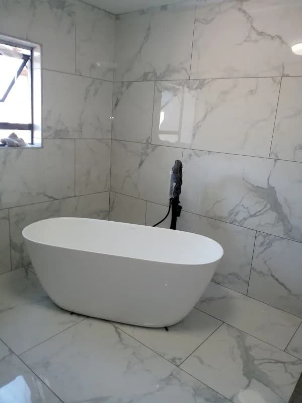 W.H PLUMBERS in Bendor