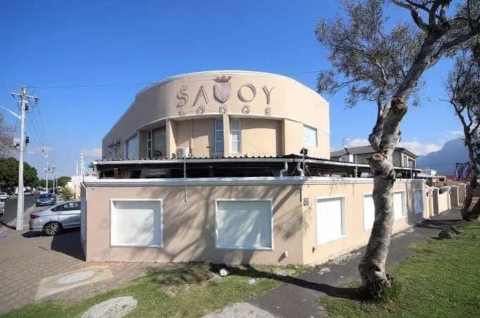 Savoy Lodge in Langa
