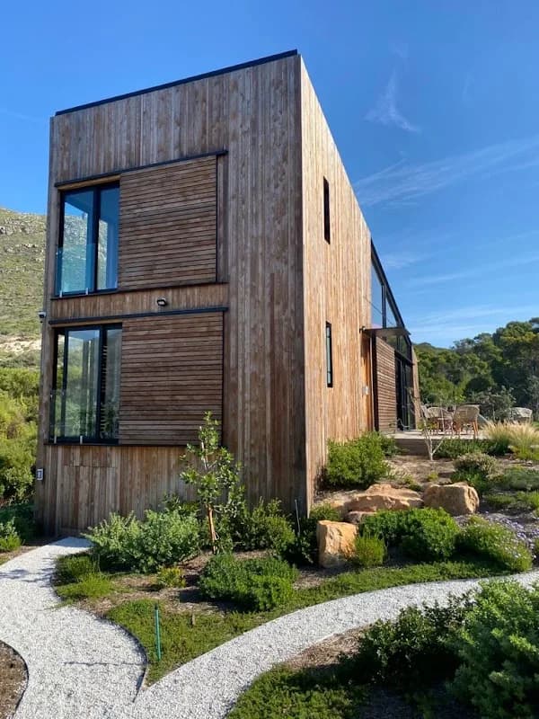 Simon McCullagh Architects in Constantia
