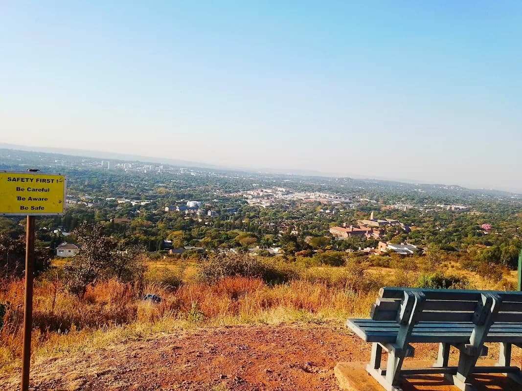 Waterkloof Place Complex - Waterkloof. in Waterkloof