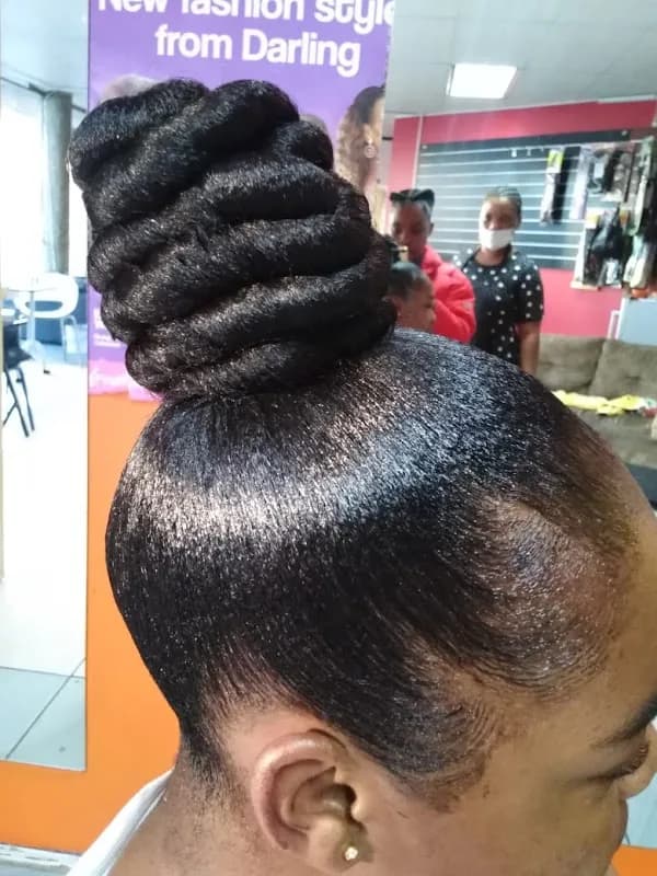 Diva's Hair And Beauty Salon in Sasolburg CBD