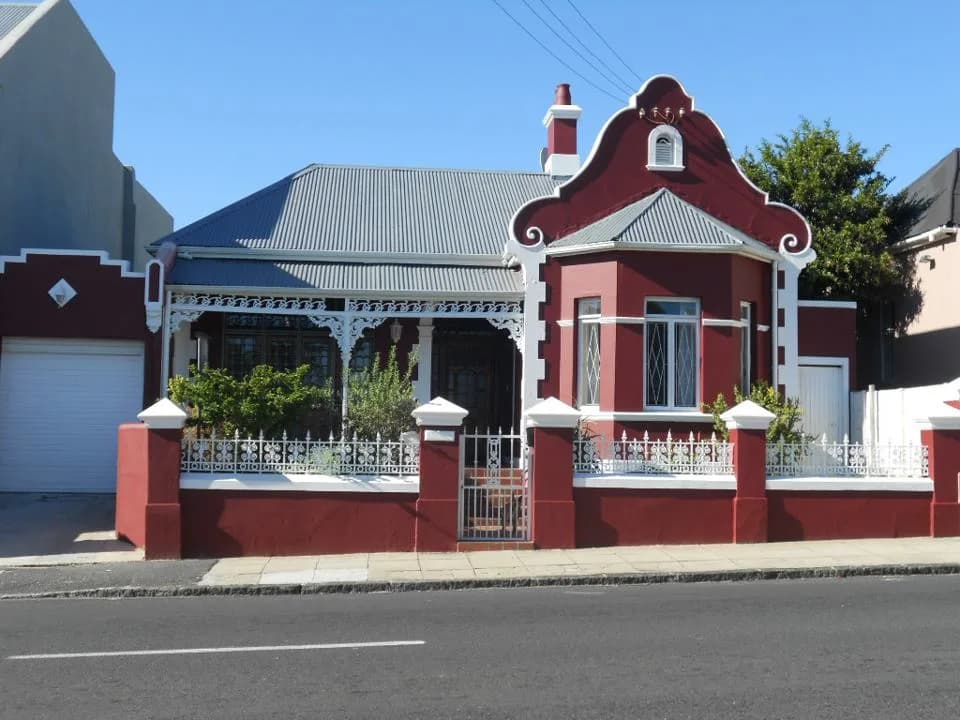 Leyden Properties in Langa