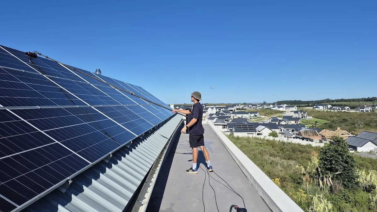 Ozin Window, Solar & Gutter Cleaning Services in Wilderness