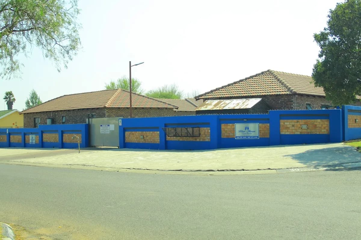 Blue Moon Guest House - Evander in Evander