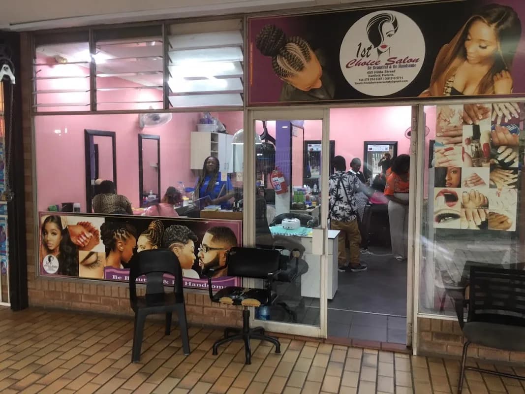 OE NAILS BEAUTY SALON in Hatfield