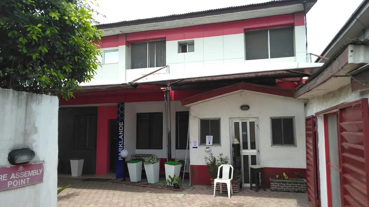 Parklande Specialist Hospital in Adeniran Ogunsanya