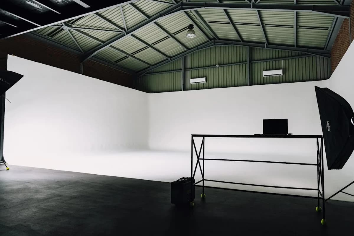 STUDIO V in Randburg