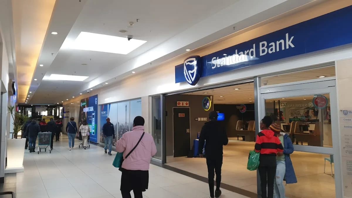 Standard Bank Cresta in Linden