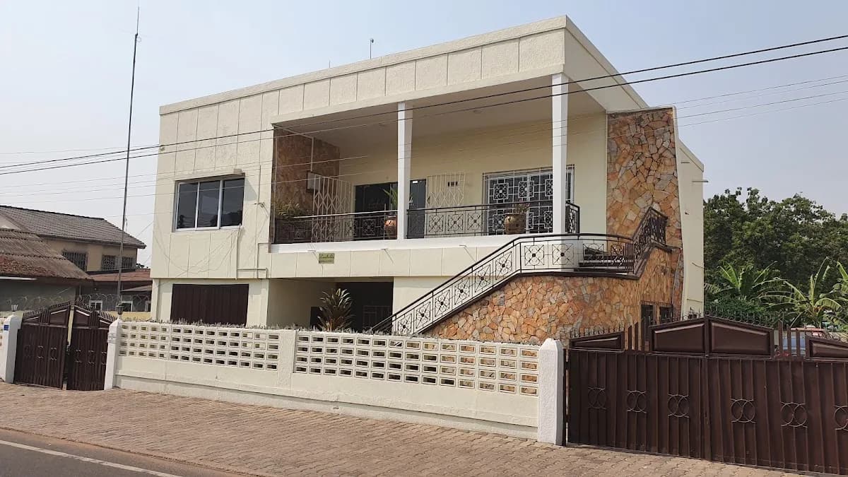 Lawfields Consulting in Adabraka