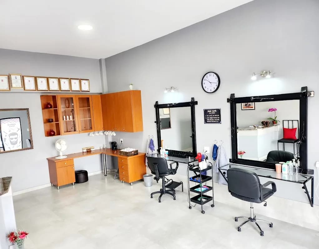 Elito Barbershop in Evander