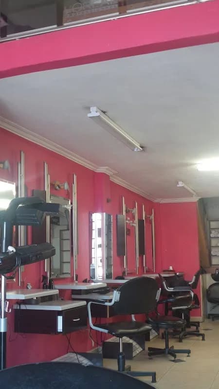 Michelle's Hair, Beauty & Nails in Chatsworth