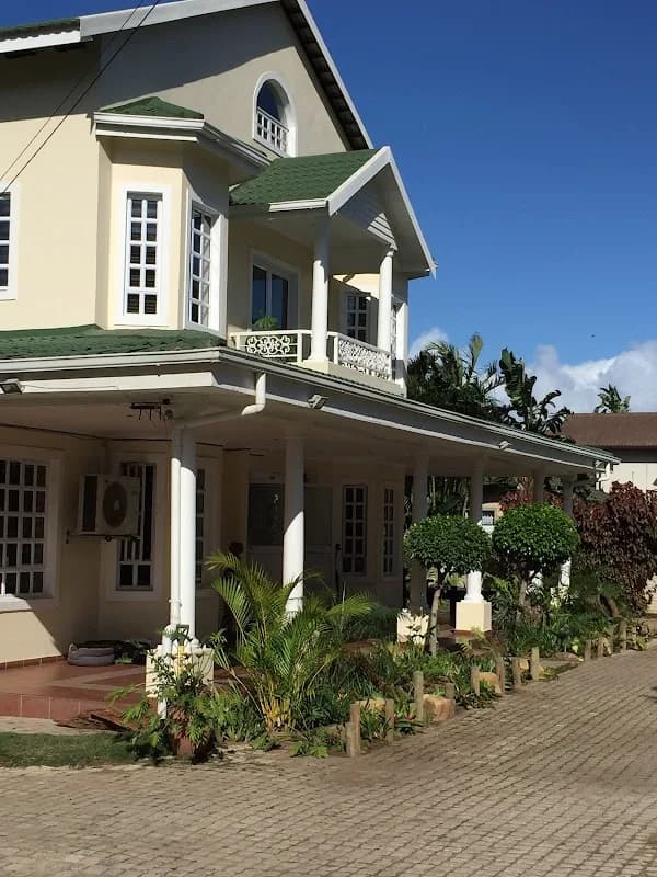 Gumtree Lodge in Phoenix