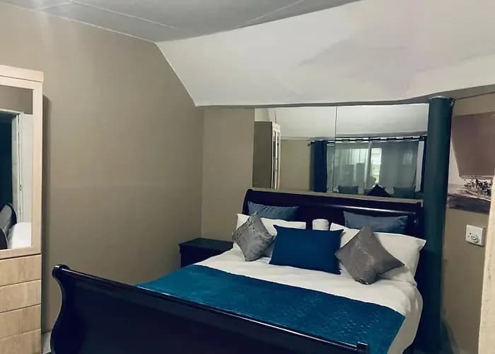 Eccoo OR Tambo Airport Lodge in Kempton Park