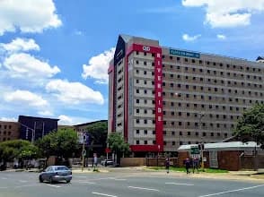 Riverside Flats - Sunnyside. in Sunnyside