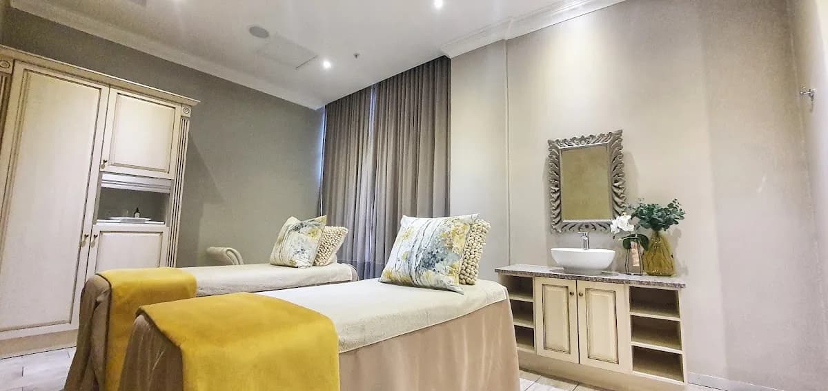 Camelot Spa Central Square Menlyn Maine in Menlyn