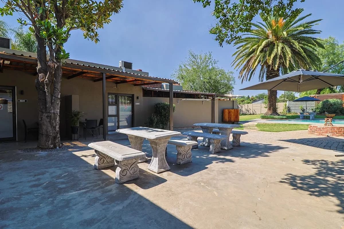 Bosveld in die stad 2 Guesthouse in Alberton