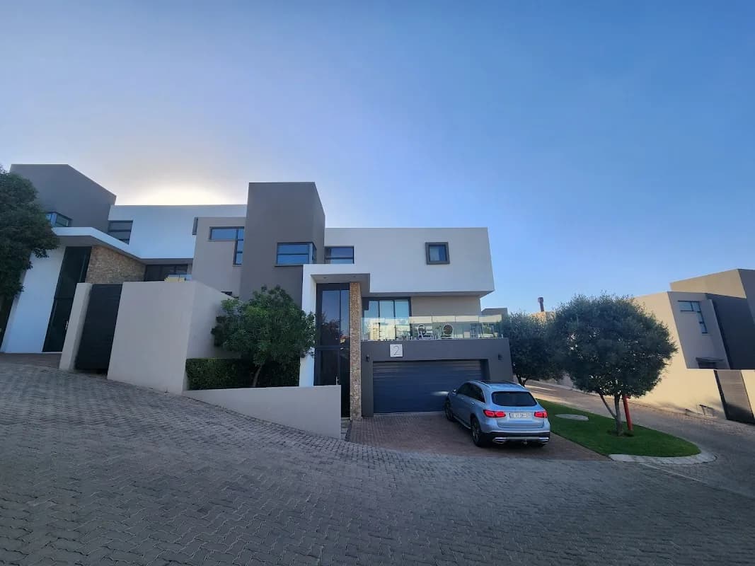 Privage Estate in Waterkloof Ridge