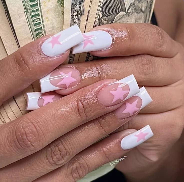 QUEEN'S BEAUTY SALON in Mamelodi